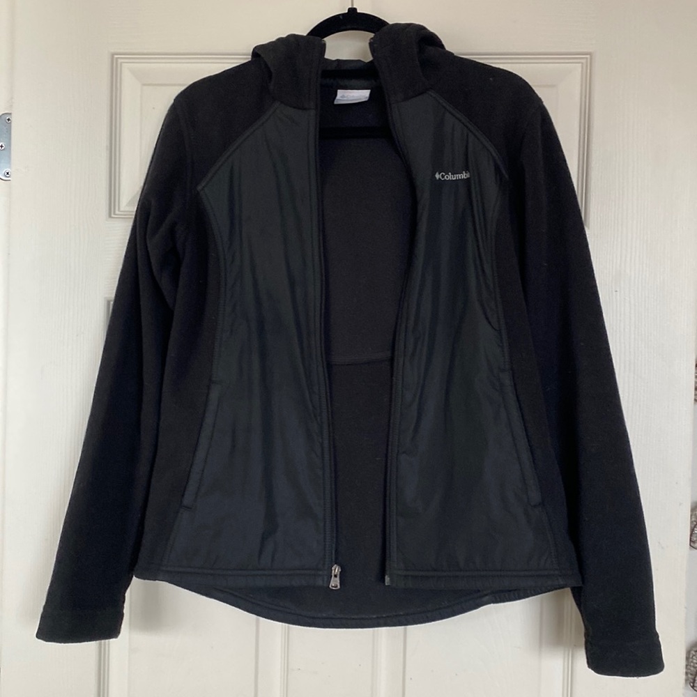 Women’s Black Columbia Sportswear Lightweight Jacket